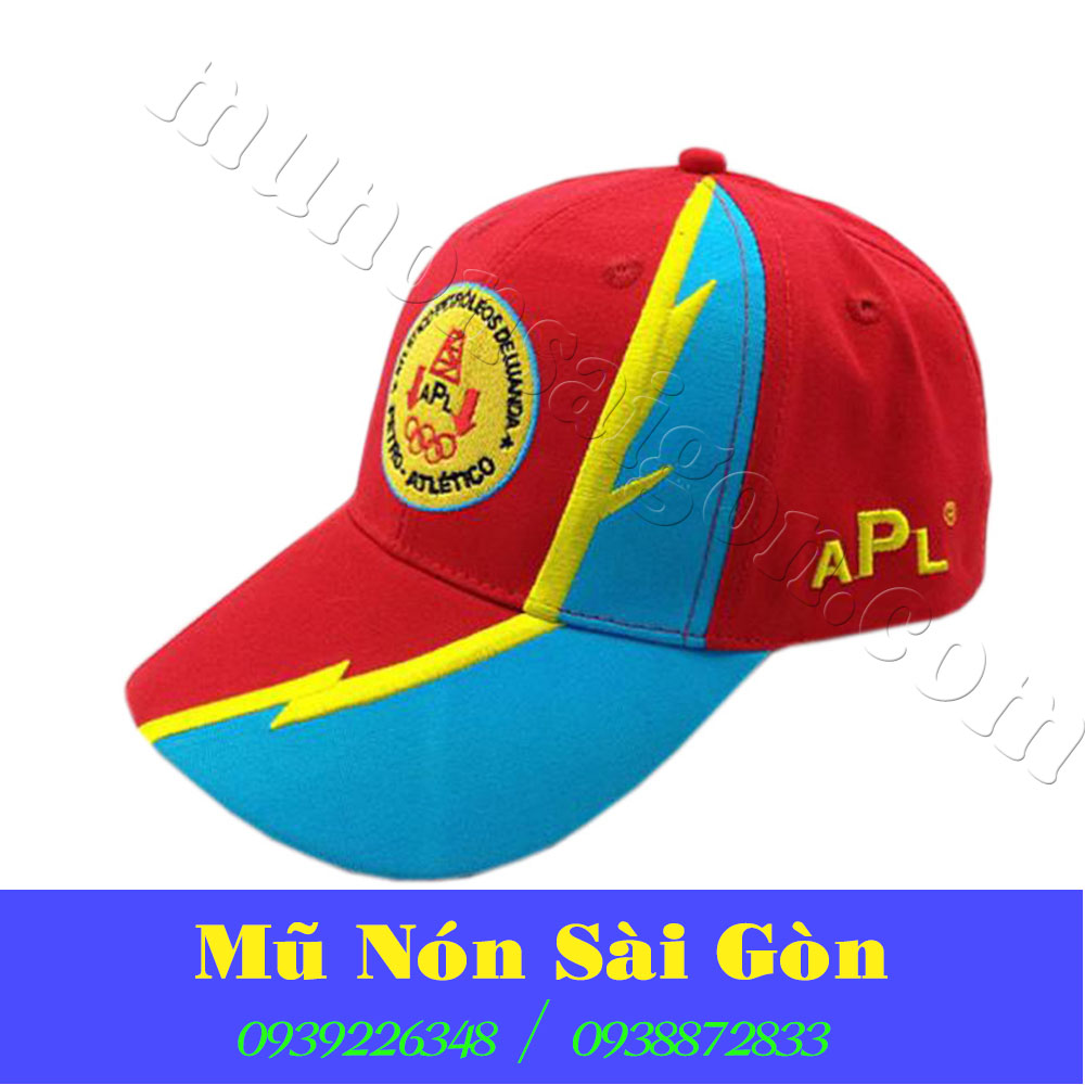 May mũ lưỡi trai du lịch