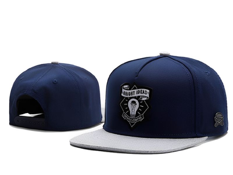 Tự tin thể hiện cá tính với snapback - phụ kiện không thể thiếu của giới trẻ